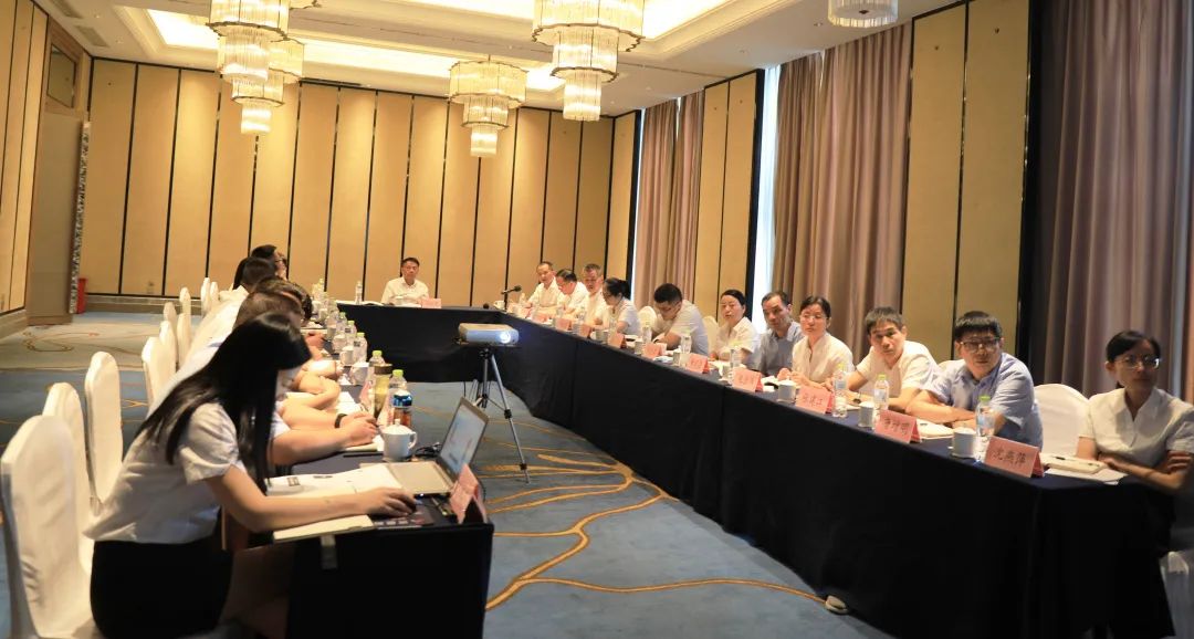 ��ҵ��ѧԺ���ݶ�ѵ��ӪѧԱ��Ӱ����