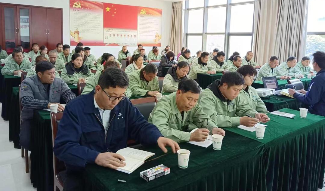 �������� �����������ҵװ�ο�չ����������ѵ